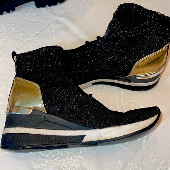 Michael Kors size 7- black and gold slip on sock sneakers with a built-in wedge - Picture 10 of 10